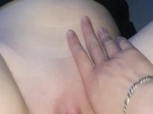 Orgasmo arruinado para 18yo| mira su coño temblando | vibrador de orgasmo arruinado femenino
